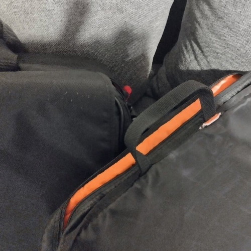 UDG Ultimate CourierBag DeLuxe 17“ like new for laptop and vinyl black