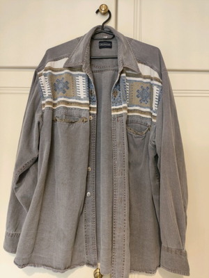 Jack Morgan boho tribal shirt size L like new, gray beige