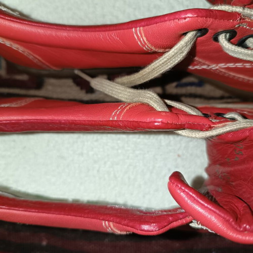 Camber shoes used, red and pink, sizes 39-40