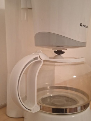 Filter coffee maker used, simple and compact