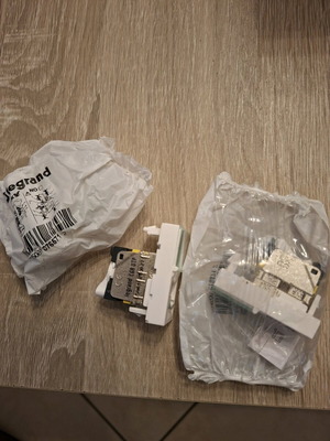 Legrand Mosaic RJ45 Cat6 socket new