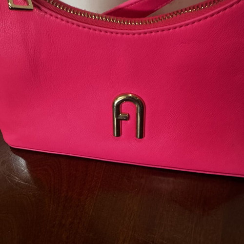 Furla Diamante shoulder bag like new, small size, pink