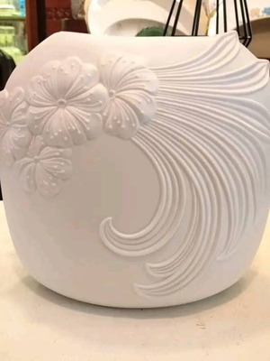 Kaiser vase signed by M. Frey, W. Germany, matte porcelain