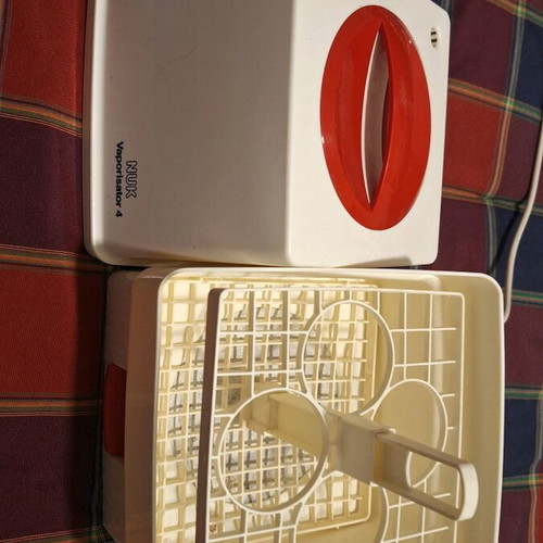 Baby bottle sterilizer used in good condition