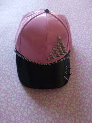 Pink hat size L