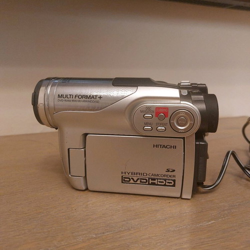 Hitachi DZ-HS300E hybrid camcorder like new