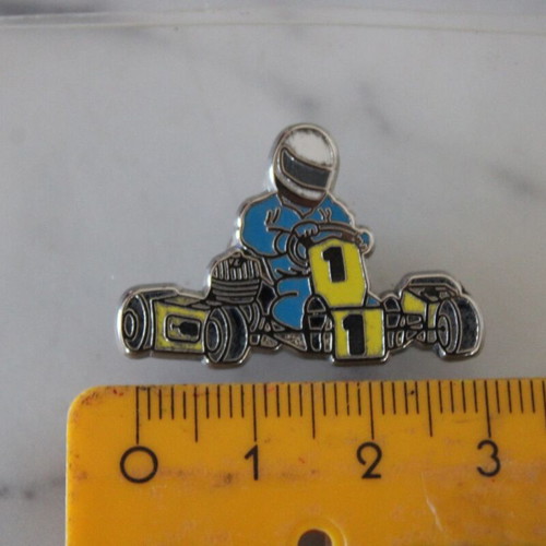 Pin Go-Kart 3cm x 2cm new