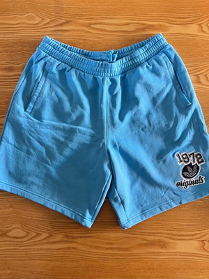 Adidas originals βερμούδα L γαλάζια σαν καινούργια