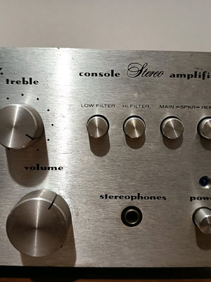 Marantz 1060 amplifier used