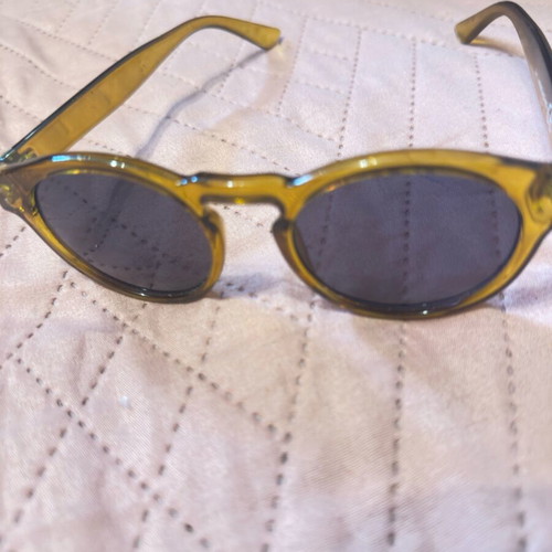Sunglasses like new, brown