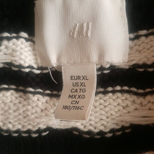 Crop top knitted blouse used, worn once, black H&M size M