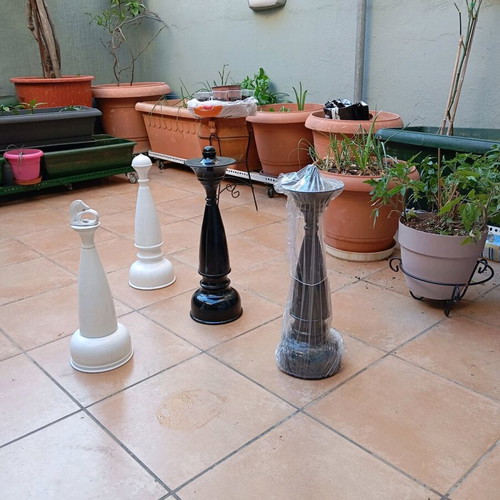 Floor chess new with 32 metal figures