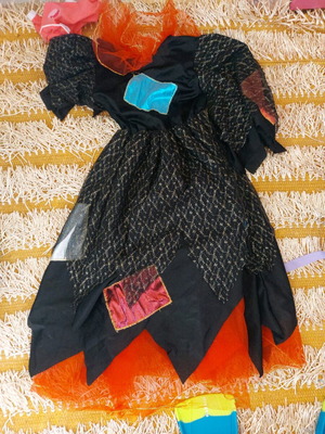 Girl costume like new, size 12 to 14