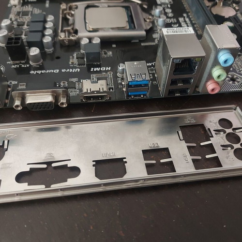 Gigabyte GA-H110M-H motherboard with Intel Core i3-7350K CPU