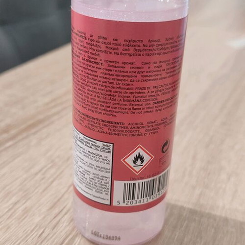 Body mist fruity used with subtle shimmer
