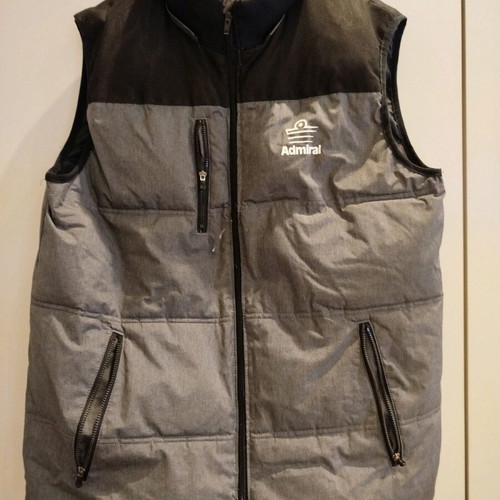 Admiral gray sleeveless jacket with detachable hood like new
