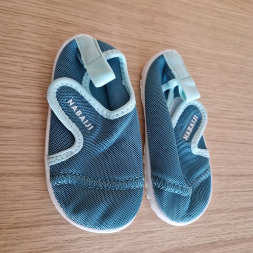 Baby beach shoes size 22-23 and waterproof silicone swimming cap with cat design
