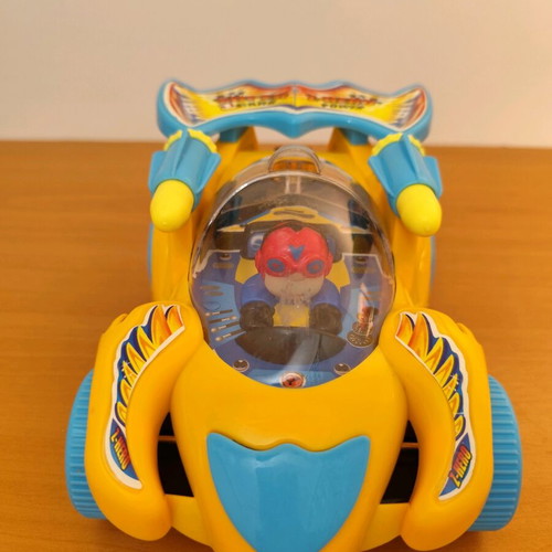 Toy car set used, school bus and racing car