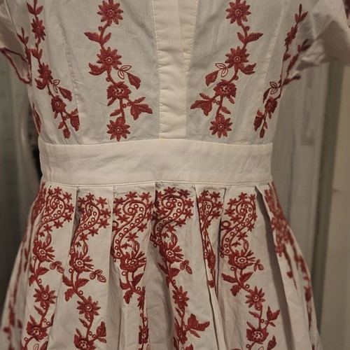 Axel white cotton dress with red embroidery, like new, size S-M