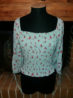 Blouse made of viscose with bell sleeves, like new, turquoise, sizes S M