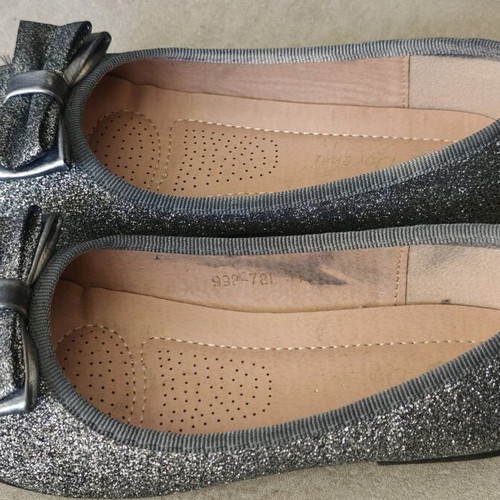 Doremi Silver Ballerina Shoes Size 31 Like New