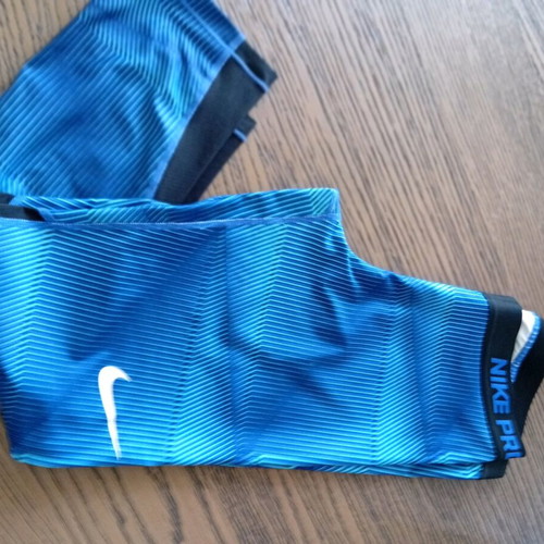 Nike Pro fitness leggings like new, blue, size M
