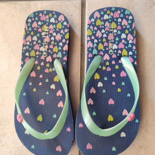 Flip flops for girl like new, size 27-28, multicolor