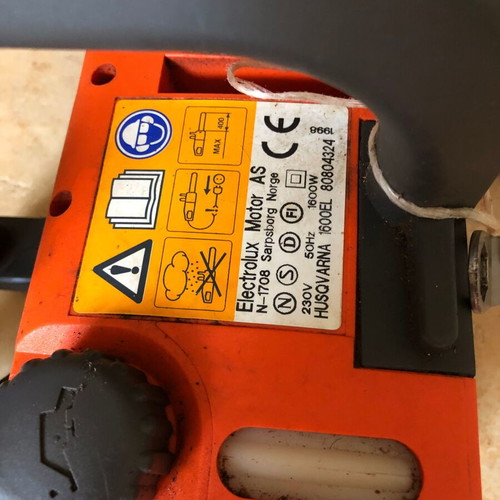 Huqsvvarna electric chainsaw 1600W used