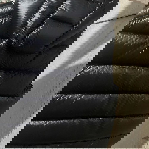 Moncler μπουφάν