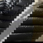  Moncler μπουφάν