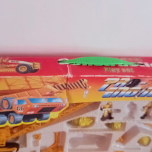 Pro Engine Die Cast Metal Construction Play Set like new