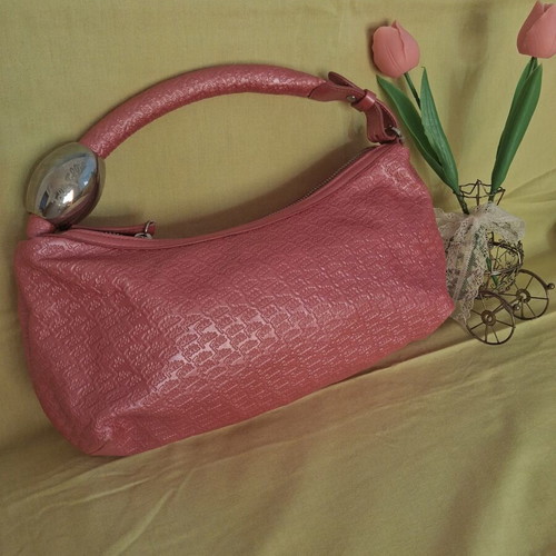 Folli Follie Shoulder Bag like new, pink with embossed logo