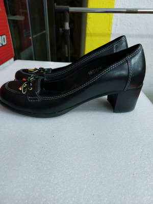 Γόβες μεταχειρισμένες, γνήσιο δέρμα, μέγεθος 38, μαύρες