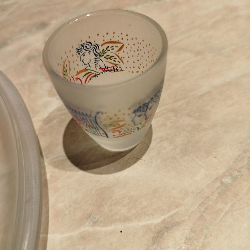 Lumidis collectible plate with 5 shot glasses like new