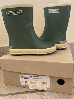 Bergstein children's shoes like new