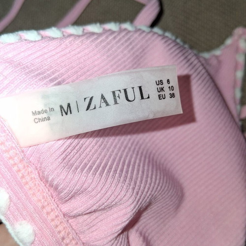 Zaful pink ribbed triangle bikini top like new, size M