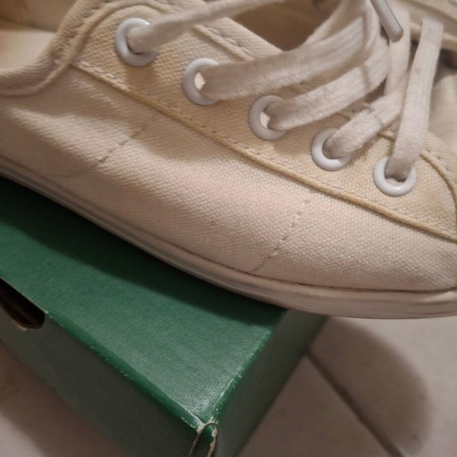 Lacoste canvas sneakers size 39 used, white