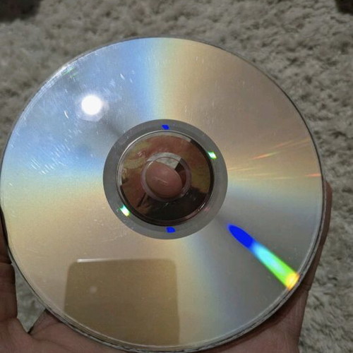 Pc games used, 2 games plus 1 gift GTA San Andreas broken