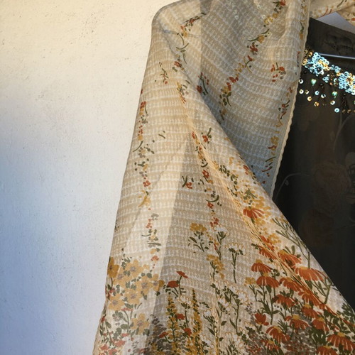 Floral scarf Paris like new, 142x29cm, hand rolled edges