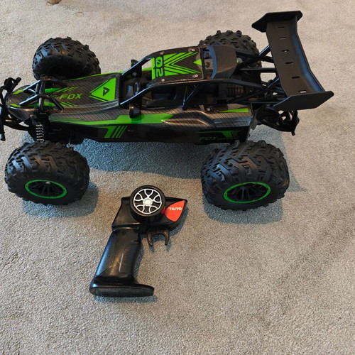 Fox Cunning remote control car like new
