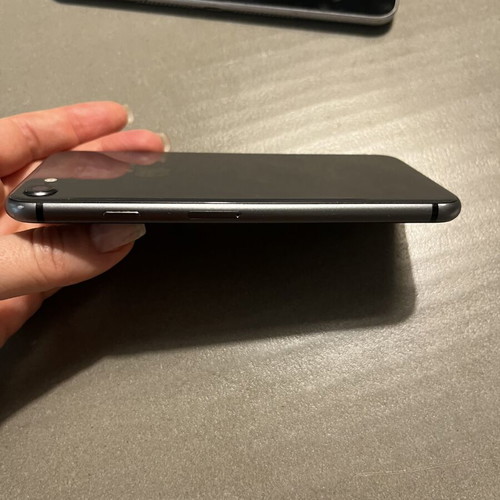 iPhone 8 64GB like new, black, iOS 16.7.10