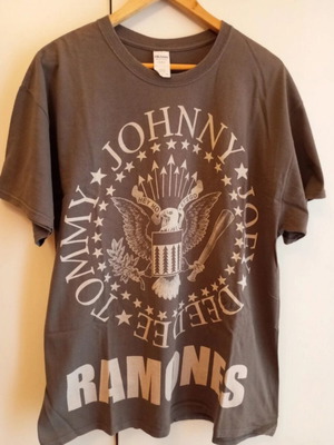Ramones T-shirt used, 1980s-90s, size XL