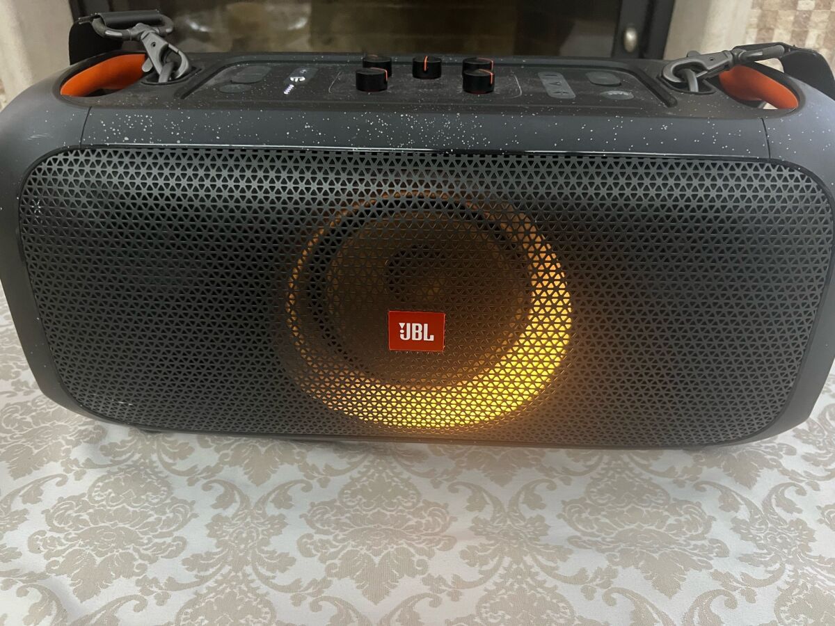 JBL Partybox 100 used with microphone… - € 200,00 - Vendora.cy