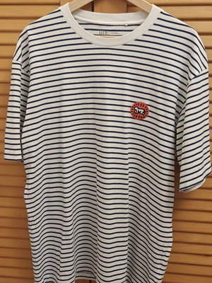 Uniqlo x Keith Haring Striped T-shirt like new, oversized fit
