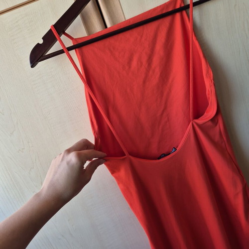 Zara red maxi dress with open back like new, size S