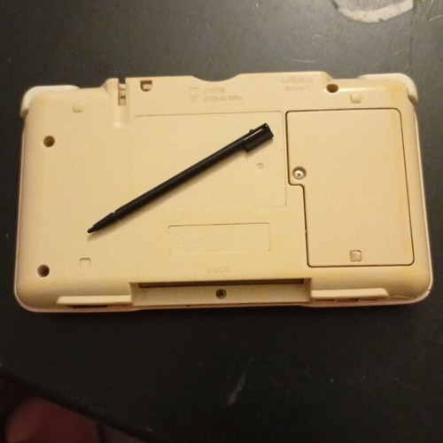 Nintendo DS console Metallic Rose used for repair or parts