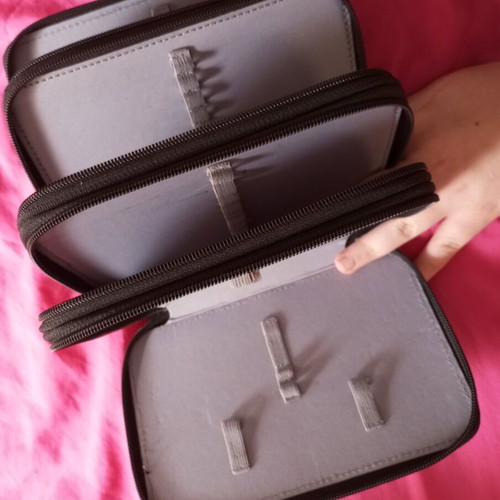 Painting case like new
