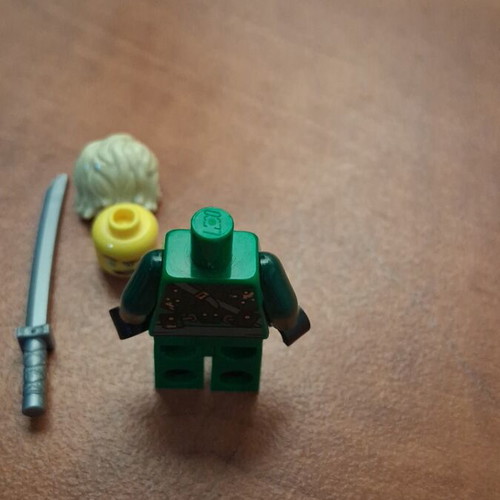 LEGO Ninjago figures pack: Lloyd & Nya Season 9 Hunted