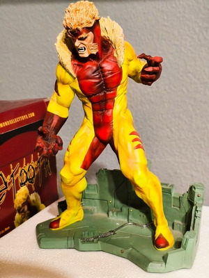 Άγαλμα Sabretooth από X-Men της Marvel καινούργιο