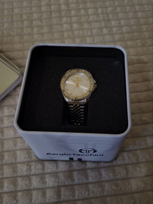 Sergio Tacchini watch 40mm like new, gold and silver